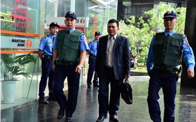 Bảo vệ yên nhân (Vệ sĩ)